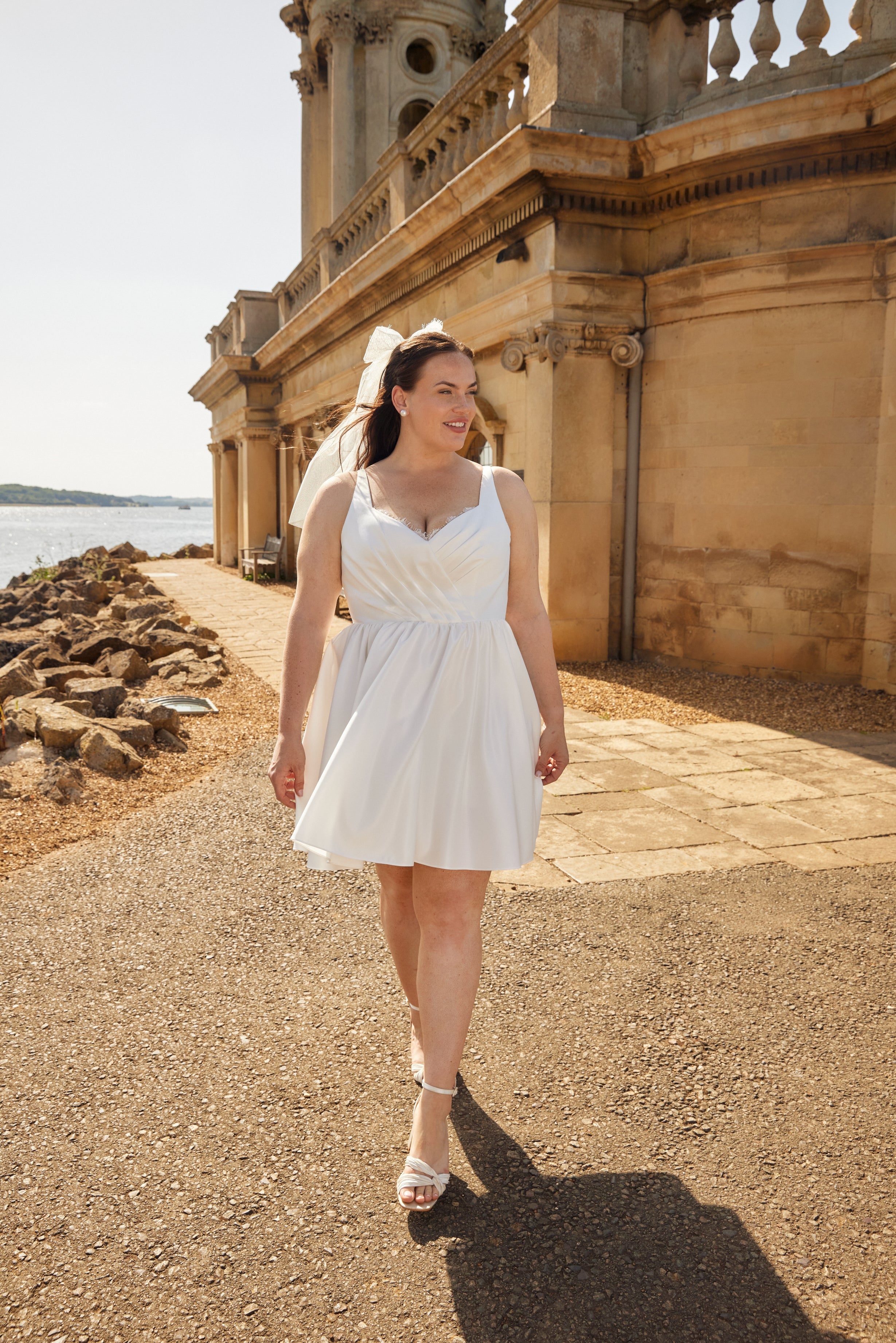 Cora Veil