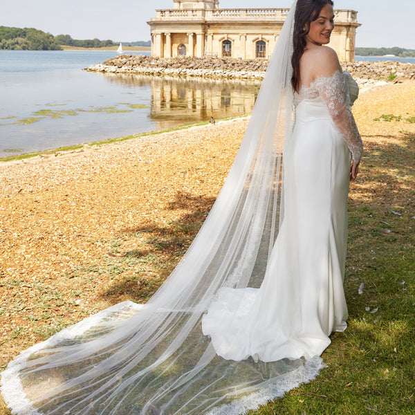 Cece Veil