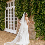 Evie Veil